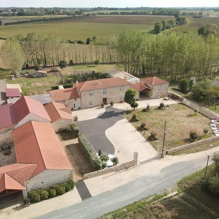 Le Logis Du Chateau Vieillevigne Exterior photo