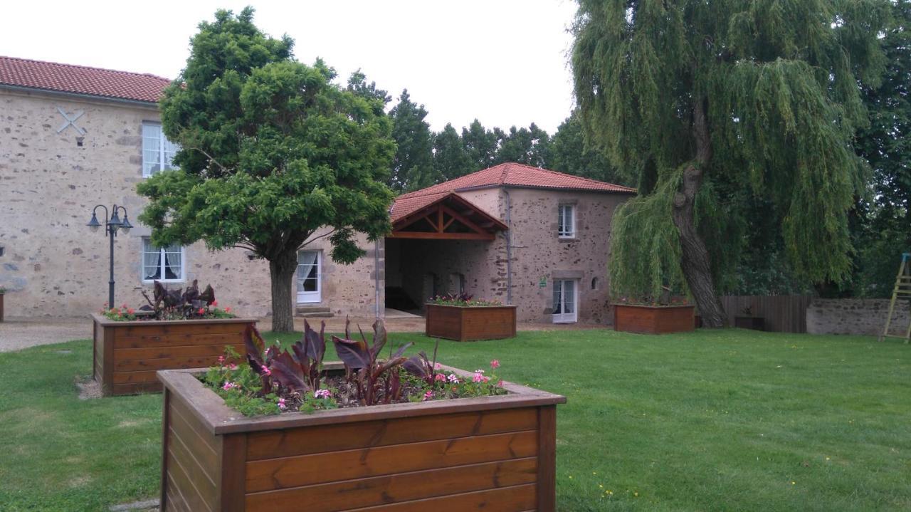 Le Logis Du Chateau Vieillevigne Exterior photo