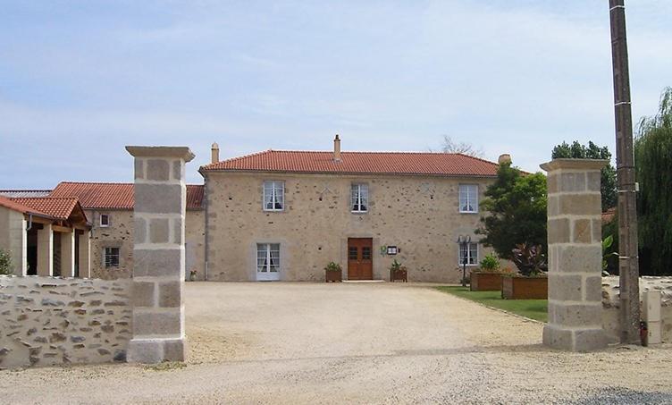 Le Logis Du Chateau Vieillevigne Exterior photo
